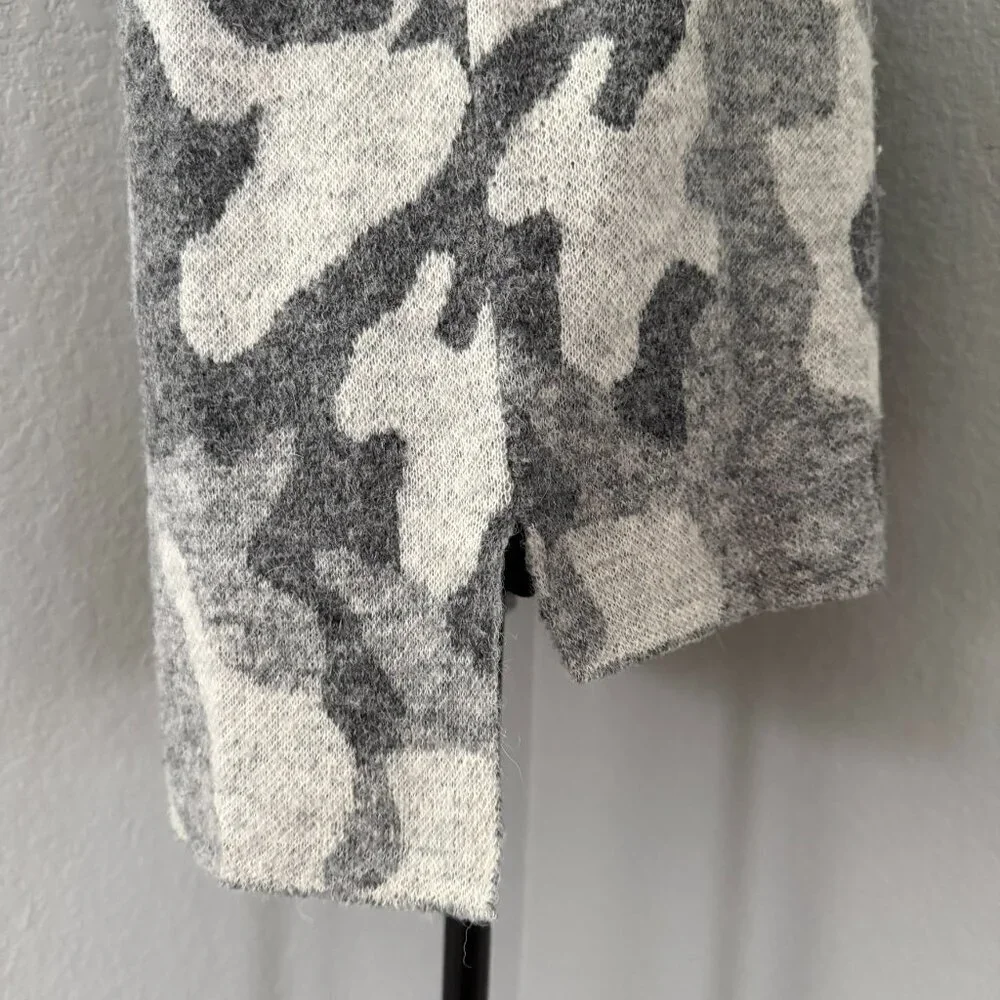 ATHLETA Undercover Camo Pullover Sweater Gray Alpaca Wool XS